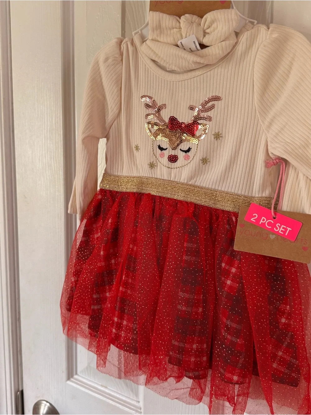 Young Hearts cute cream